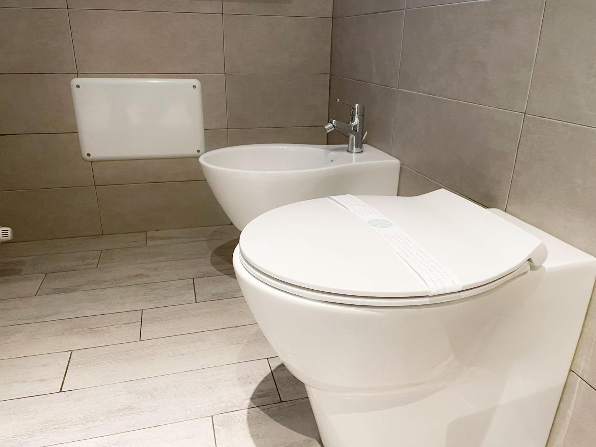 Alla Scaletta - Stanze Con Bagno Privato E Wifi A Pochi Passi Dal Duomo ميراندولا المظهر الخارجي الصورة